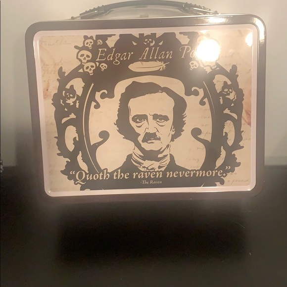 Edgar Allan Poe lunchbox - Picture 1 of 2